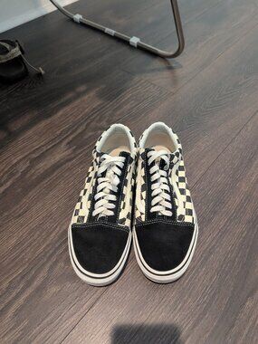 Old Skool Checkered Vans